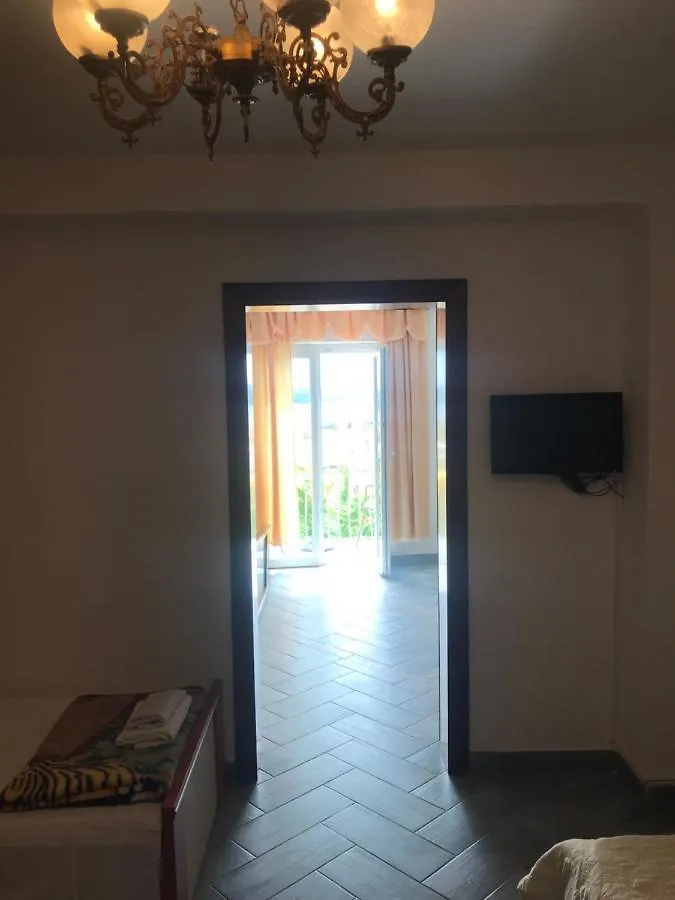 Rooms Laura Medolino 3*,